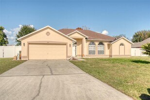 1447 Kingston Way in Kissimmee, FL - Building Photo