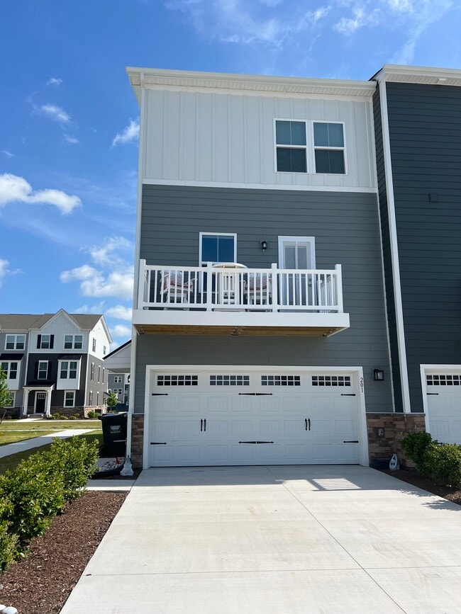201 Oconnor St in Moyock, NC - Building Photo - Building Photo
