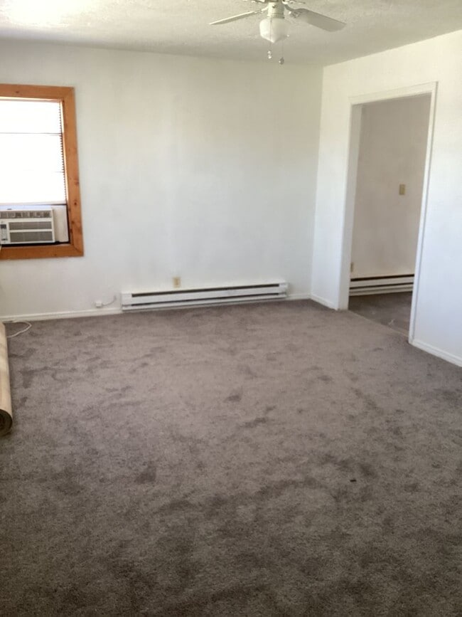 1609 S Avenue C in Portales, NM - Building Photo - Building Photo