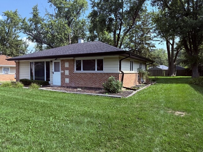 property at 258 Miami St