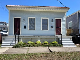 739 Valence St in New Orleans, LA - Building Photo