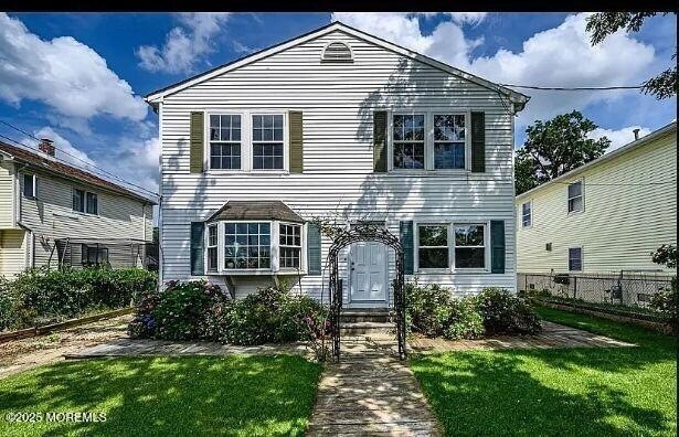 12 Orchard St, Unit 3 in Keansburg, NJ - Building Photo