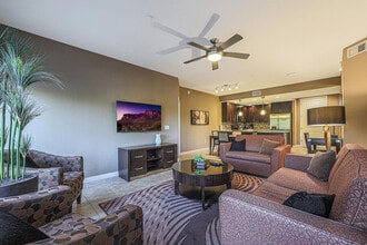 5450 E Deer Valley Dr in Phoenix, AZ - Building Photo - Building Photo