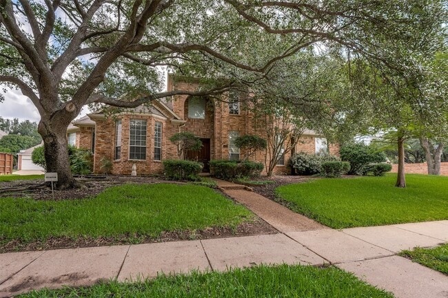 5901 Glen Heather Dr