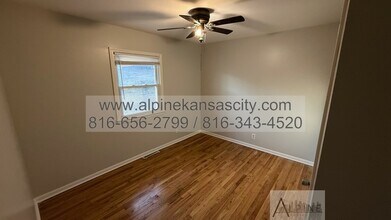 10004 Beacon Ave in Kansas City, MO - Building Photo - Building Photo