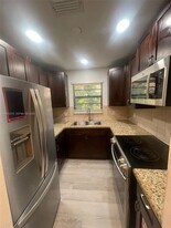 1736 N 16th Ct in Hollywood, FL - Building Photo