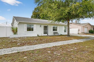 6515 Spanish Moss Cir in Tampa, FL - Building Photo - Building Photo