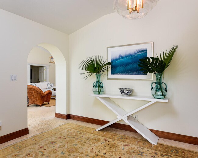 222 Miraflores Dr in Palm Beach, FL - Foto de edificio - Building Photo
