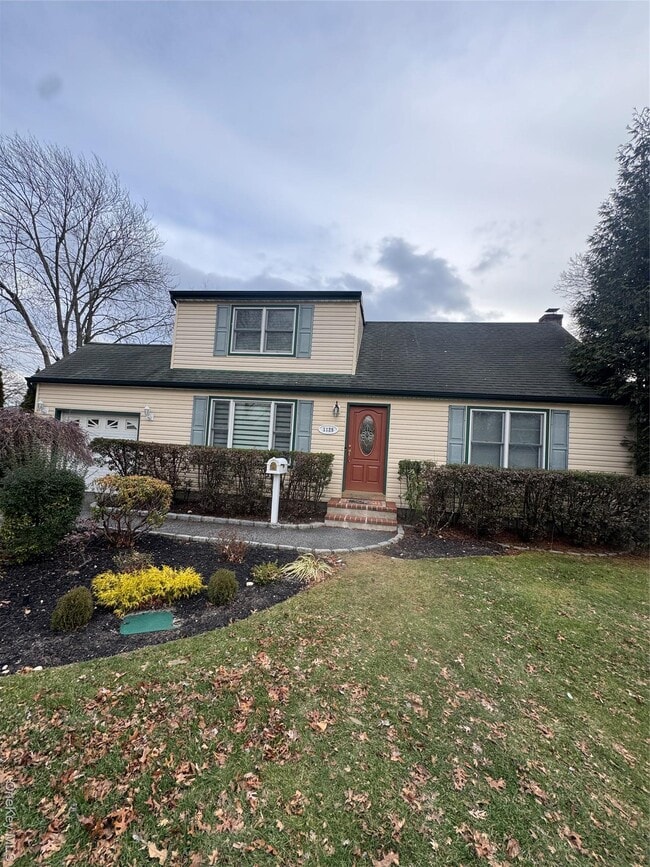 property at 1125 7th St