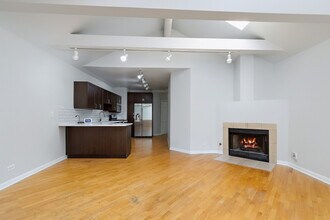 837 N Marshfield Ave in Chicago, IL - Building Photo - Building Photo