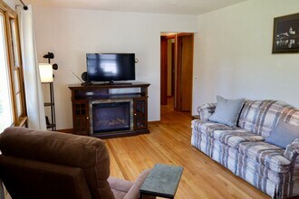 5401 Flamingo Rd in Monona, WI - Building Photo - Building Photo