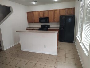 4256 Four Oaks Blvd in Tallahassee, FL - Building Photo - Building Photo