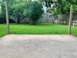 7739 Bunker Wood Ln in Houston, TX - Building Photo - Building Photo