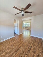 24 Surrey Rd, Unit #4 in Springfield, PA - Building Photo - Building Photo