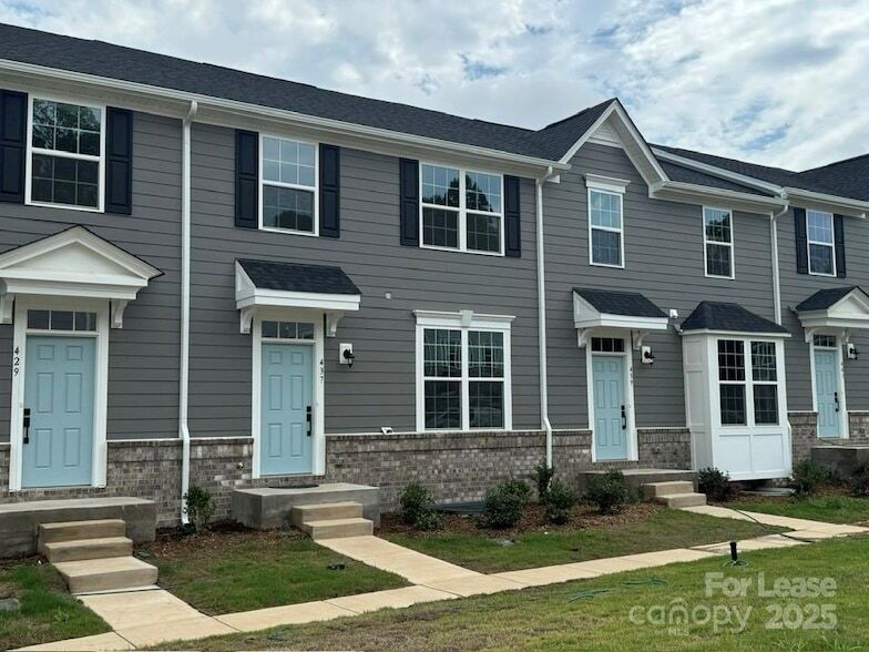 437 Serenity Cir, Unit WAIT1100 in Cramerton, NC - Building Photo
