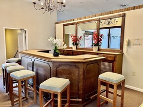 404 Paradise Rd in Swampscott, MA - Building Photo - Building Photo