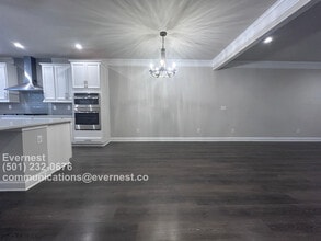 1363 Harris Way S in Brookhaven, GA - Building Photo - Building Photo