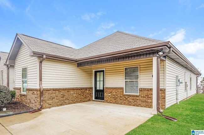 555 Kincaid Cove Ln in Odenville, AL - Building Photo - Building Photo