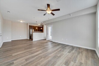 The Vista at Orchards in Roanoke, VA - Foto de edificio - Building Photo