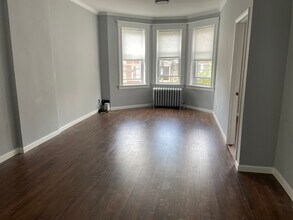48 65th St, Unit Apt. 2 in West New York, NJ - Foto de edificio - Building Photo