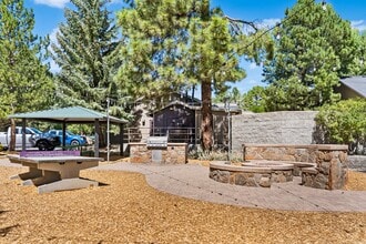 Woodlands Village Apartments in Flagstaff, AZ - Building Photo - Building Photo