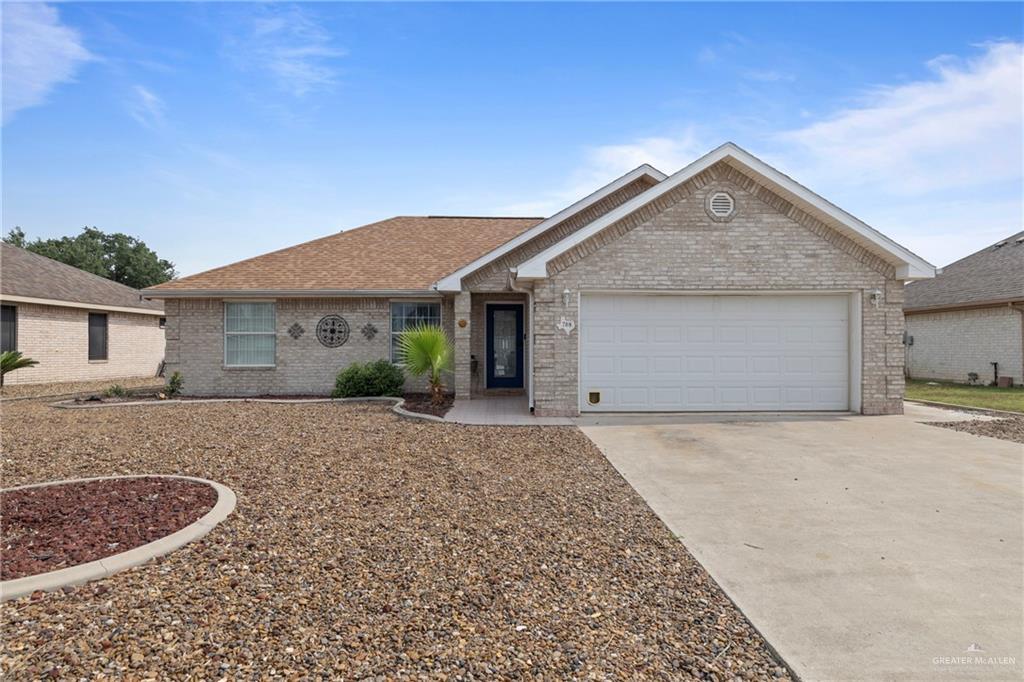 708 Lake View Dr in Mission, TX - Building Photo