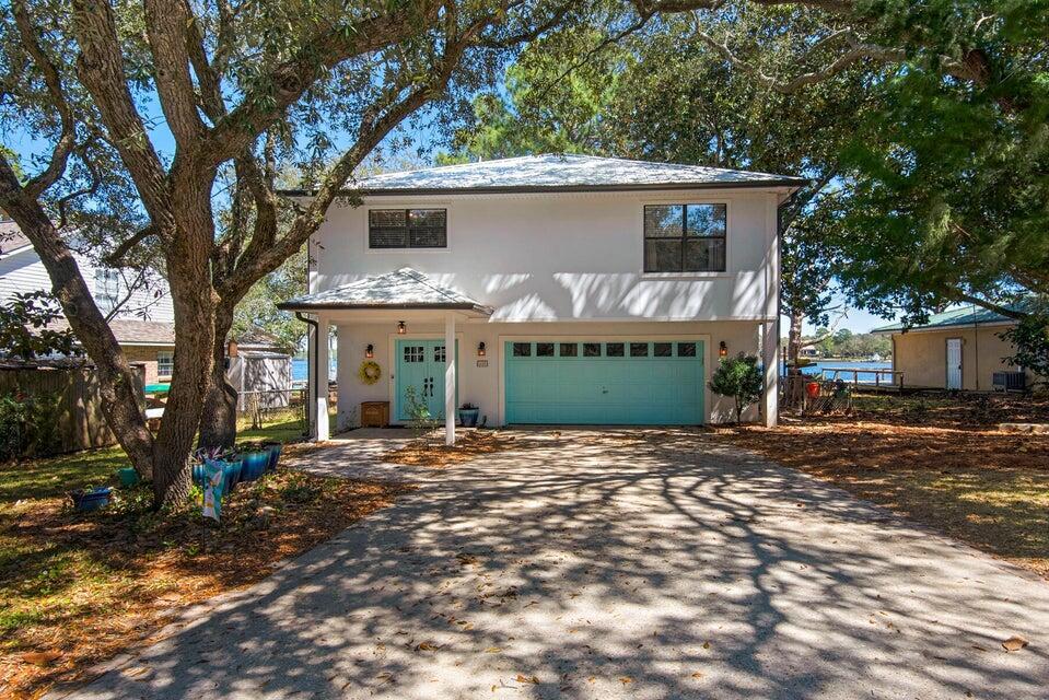 405 Eastview Dr in Fort Walton Beach, FL - Building Photo