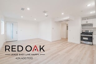 9241 1/2 Firth Blvd in Los Angeles, CA - Building Photo
