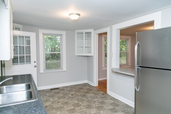 508 Robbins Ave NW in Lenoir, NC - Building Photo - Building Photo