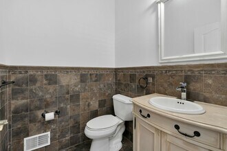 52 Myrtle Ave in Edgewater, NJ - Building Photo - Building Photo