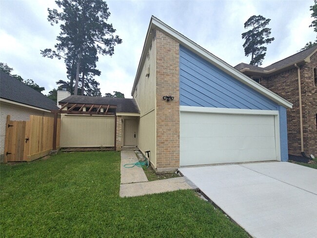 property at 11231 Glenforest Dr