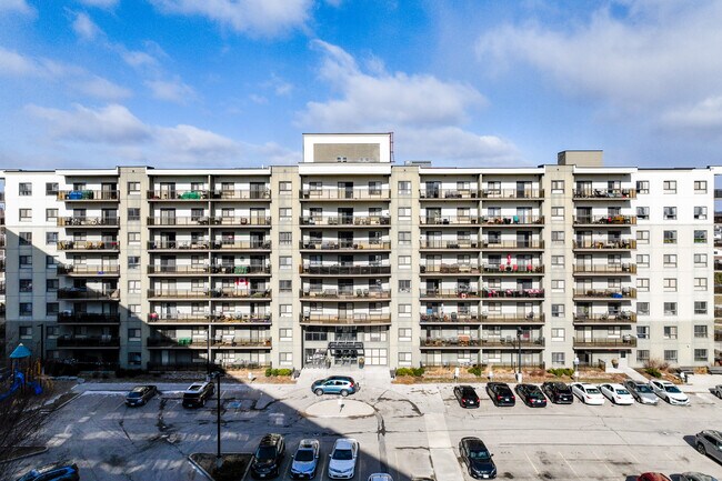 Lexington Grand in Kitchener, ON - Building Photo - Building Photo