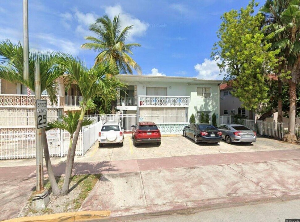 543 Meridian Ave in Miami Beach, FL - Building Photo