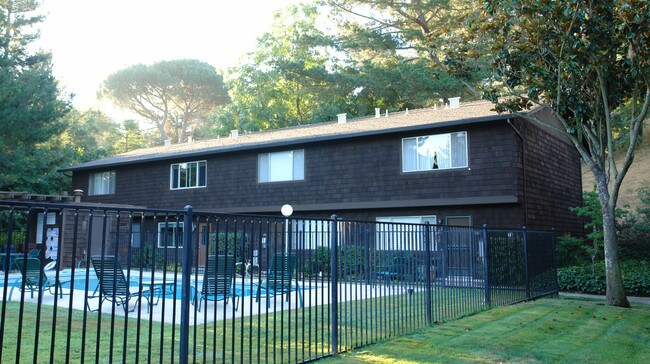 3235-3241 Marlene Dr in Lafayette, CA - Building Photo - Building Photo