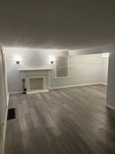 19807 Wickfield Ave in Warrensville Heights, OH - Building Photo - Building Photo