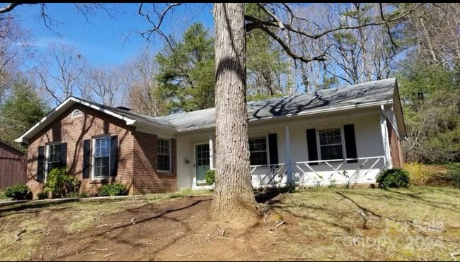 property at 324 Heather Ct