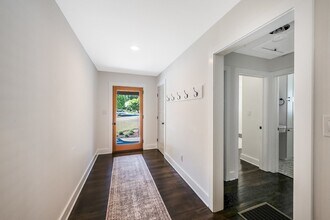 532 N College St in Wake Forest, NC - Building Photo - Building Photo