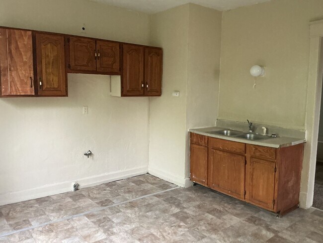 property at 3254 N 33rd St