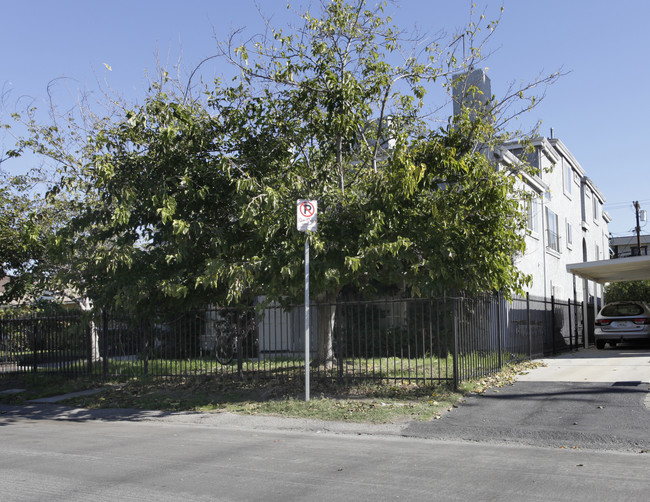 6406 Denny Ave in North Hollywood, CA - Building Photo - Building Photo