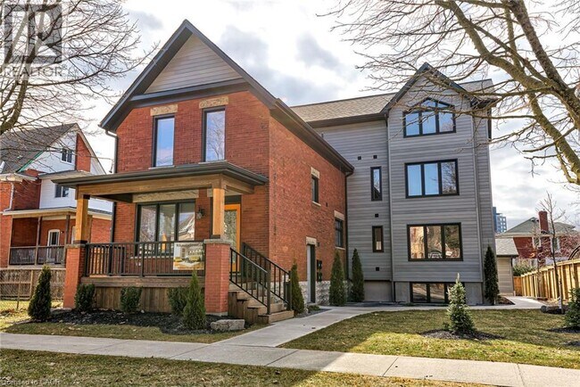 93 Louisa St in Kitchener, ON - Building Photo - Building Photo