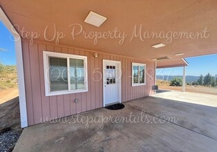 8440 Ponderosa Way in Mountain Ranch, CA - Building Photo - Building Photo