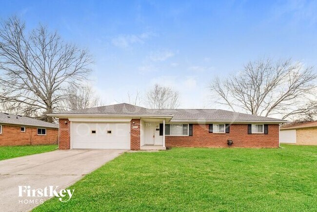 property at 850 N Muessing St