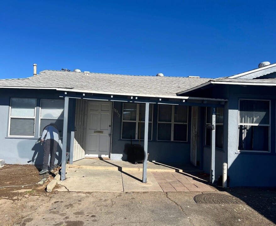 38952 9th St E in Palmdale, CA - Building Photo