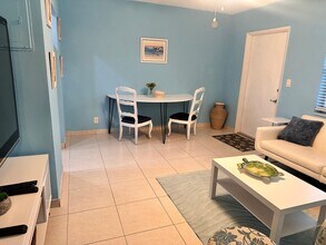 3240 NE 16th St in Pompano Beach, FL - Foto de edificio - Building Photo