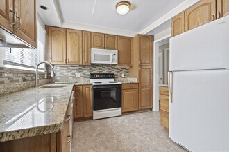 15645 Warwick Ave in Allen Park, MI - Building Photo - Building Photo