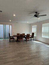 2710 E Tamarind Dr in Fresno, CA - Building Photo - Building Photo