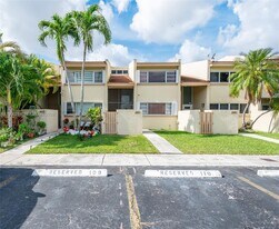 14271 Kendale Lakes Cir in Miami, FL - Building Photo