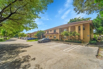 9182 NW 40th St in Coral Springs, FL - Building Photo - Building Photo