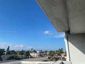 7118 Bonita Dr in Miami Beach, FL - Building Photo - Building Photo