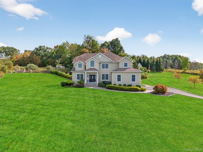 11 Dorian Way in Camp Bell Hall, NY - Building Photo - Building Photo